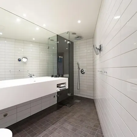 Clarion The Edge Hotel 4*