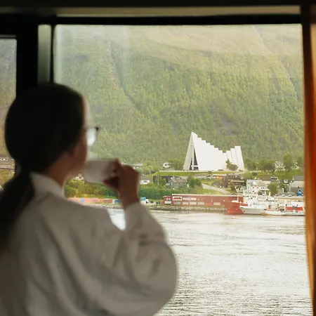 克拉丽奥边缘酒店