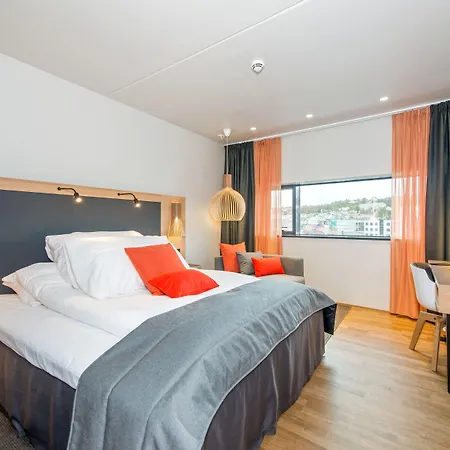 Clarion The Edge Otel 4*