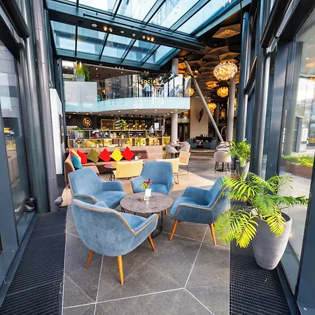 Otel Clarion The Edge 4*