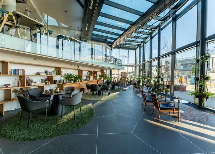 Clarion The Edge Hotel