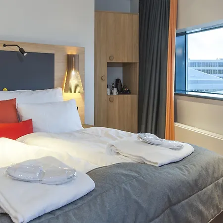 Hotel Clarion The Edge 4*